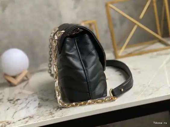 Cheap NEW VUITTON WAVE BAG LOUIS CHAIN 0701